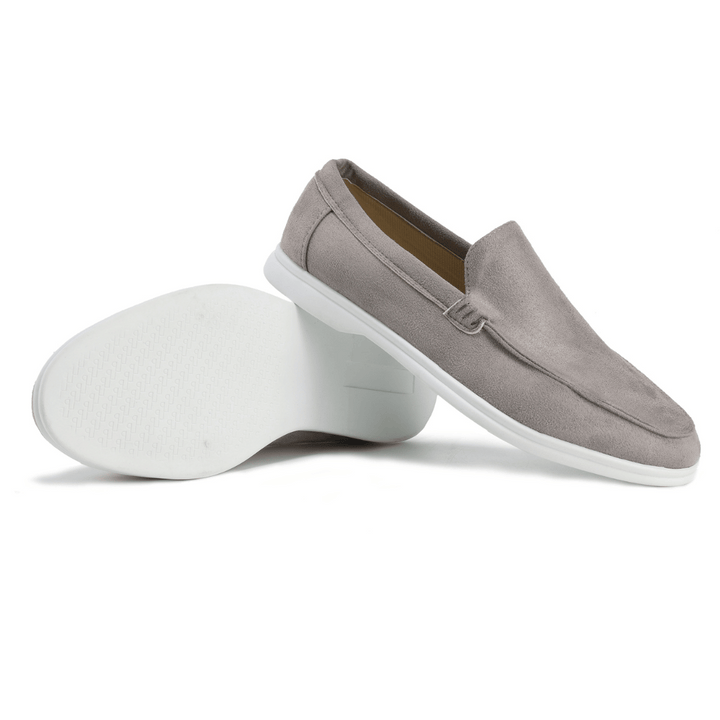 "Vue d'ensemble de mocassins homme élégants, confortables, bleu marine, conçu avec matériaux supérieurs et semelle rembourrée