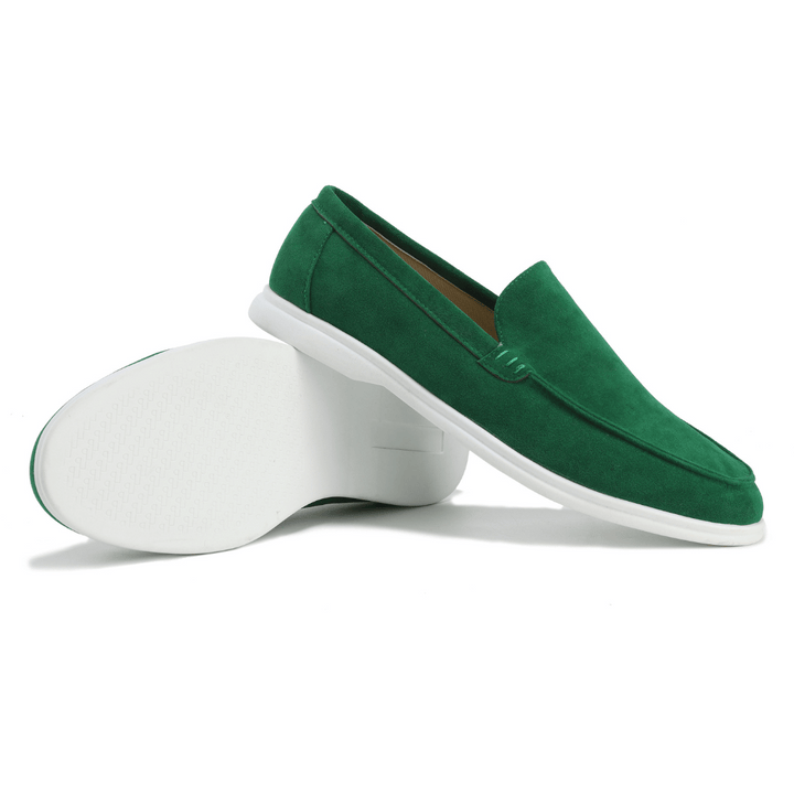 "Vue d'ensemble de mocassins homme élégants, confortables, bleu marine, conçu avec matériaux supérieurs et semelle rembourrée