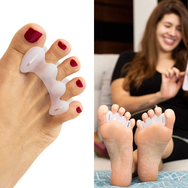 "Vue d'un séparateur d'orteils en silicone blanc, apportant soulagement et confort pour un alignement optimal des pieds."